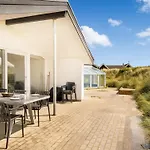Nimrod - 70m From The Sea By Interhome