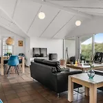 Nimrod - 70m From The Sea By Interhome